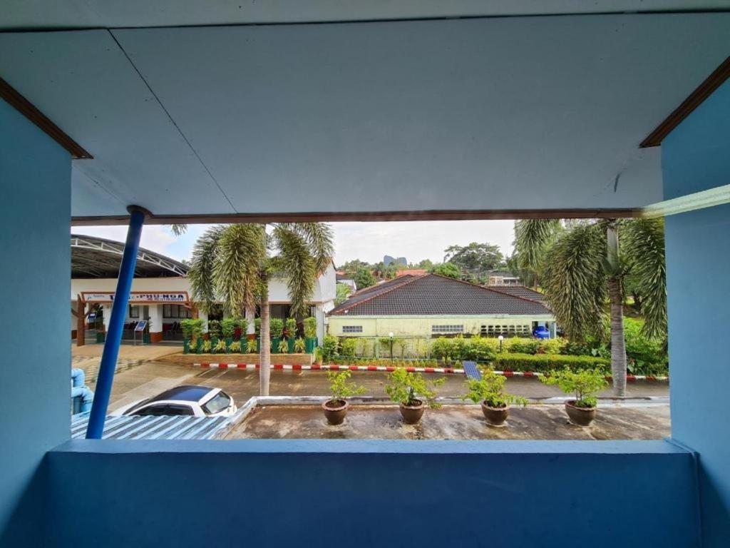 Phu Nga Hotel Natai Beach Екстериор снимка